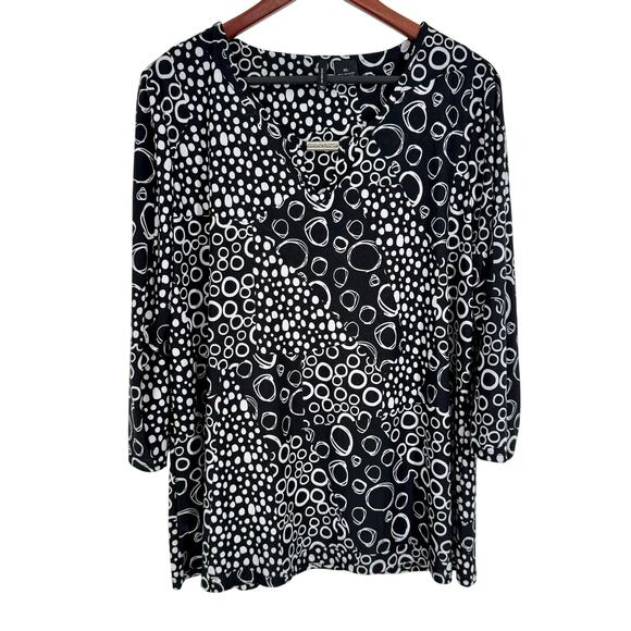 new directions Tops - New Direction Sz XL Stretchy Black White Artsy Business Office Blouse Shirt Top
